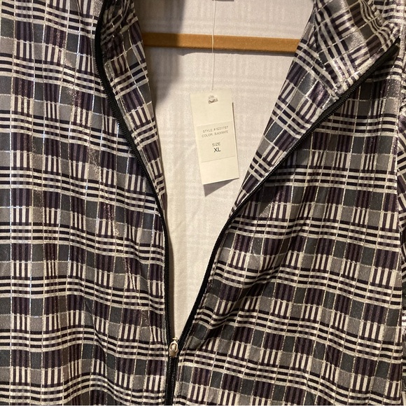 Mirror Image, Women's light weight jacket, XL, Blk/Wht stripes, NWT - Picture 6 of 6